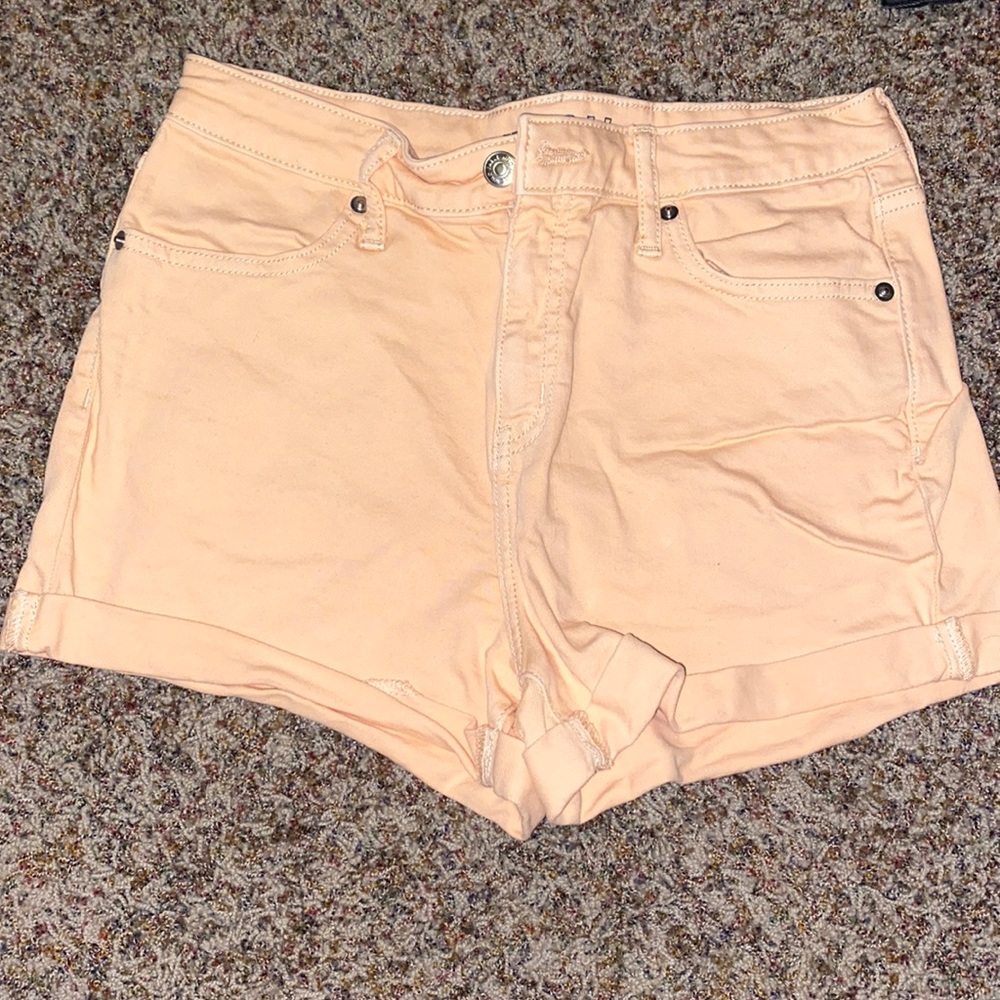 Peach denim jean shorts!